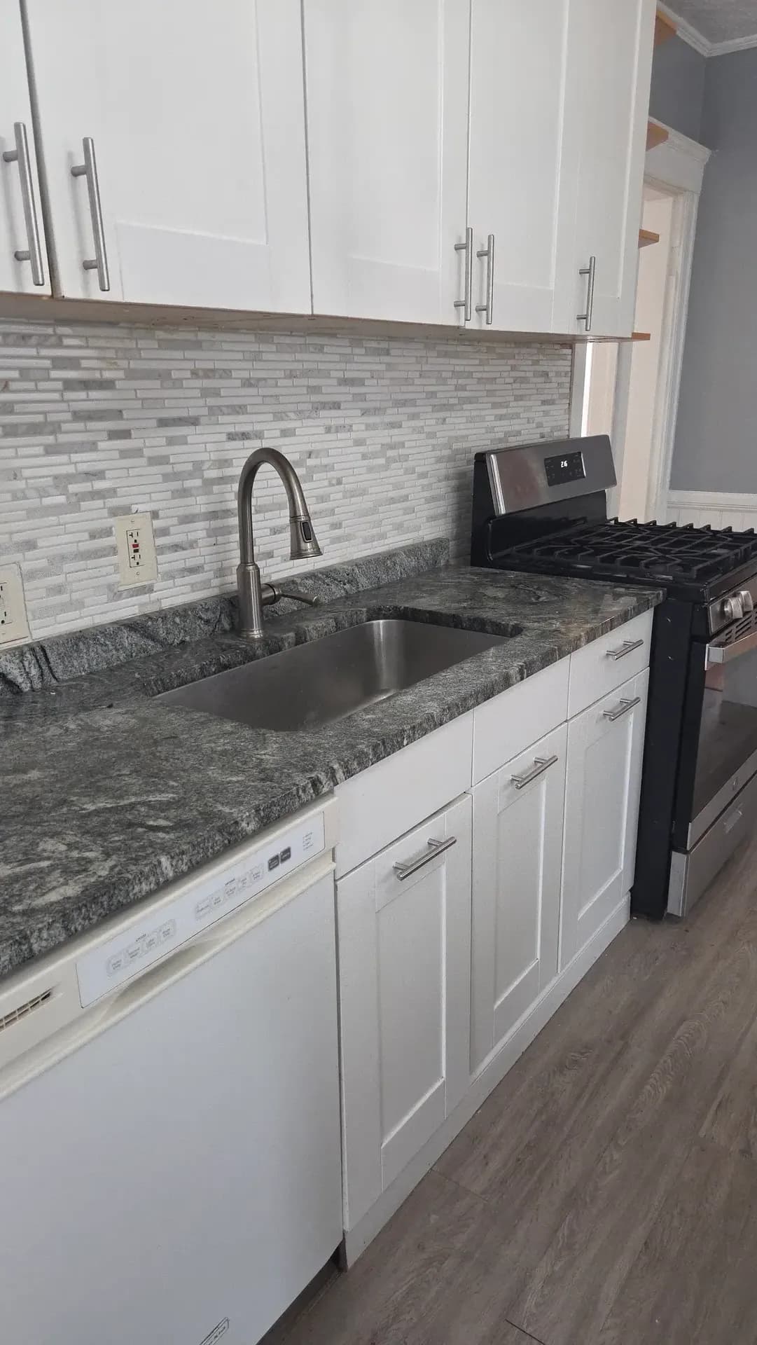 121 Delmont Ave - Photo 22