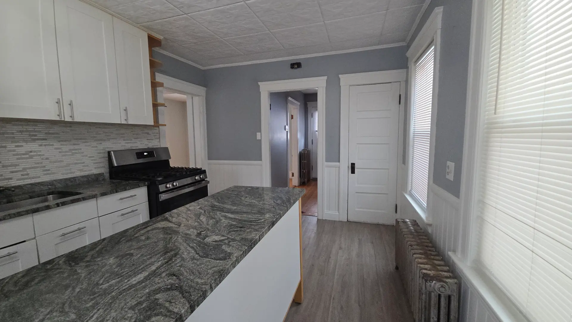 121 Delmont Ave - Photo 36