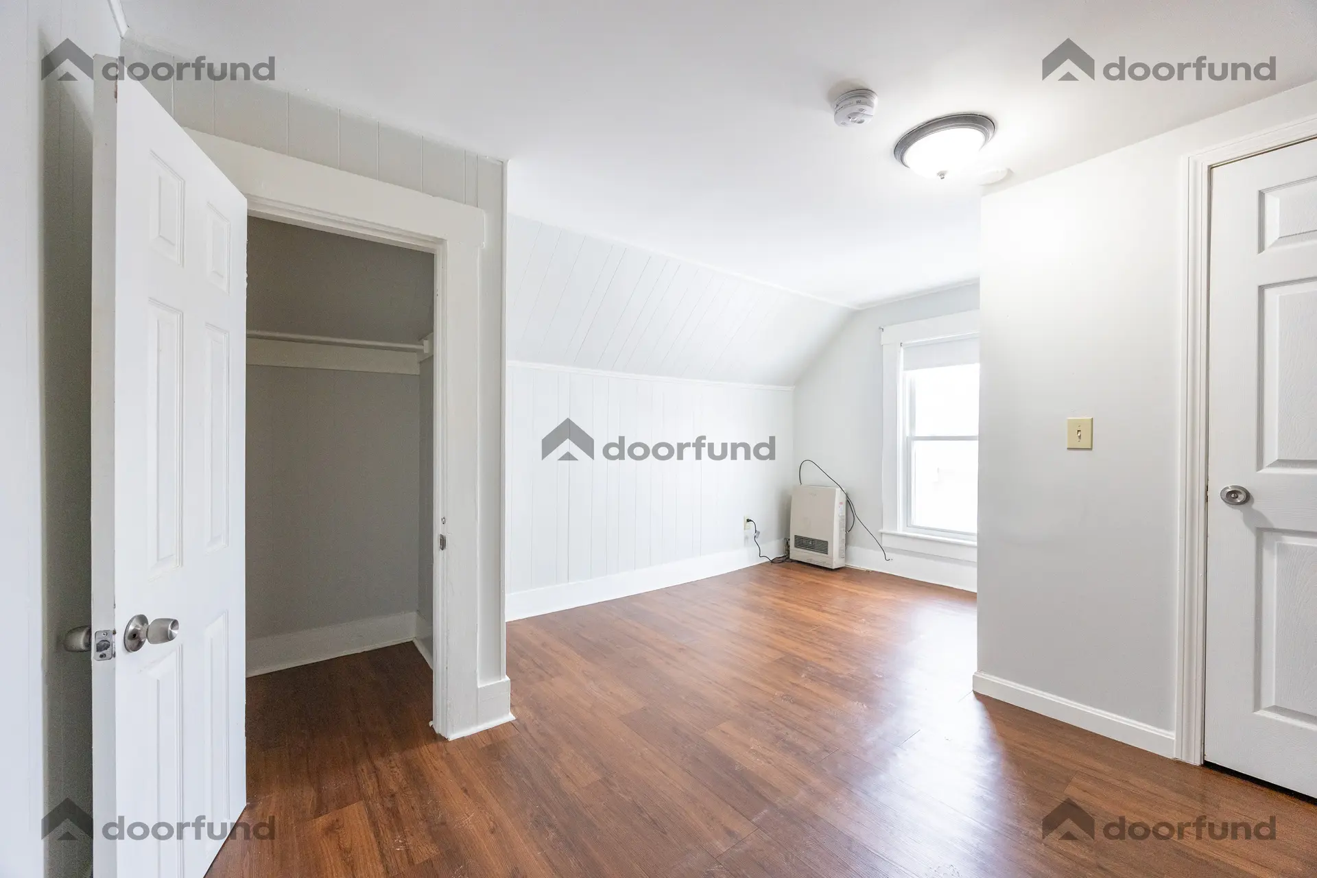 123 & 127 Union Ave, Unit 10 - Photo 17