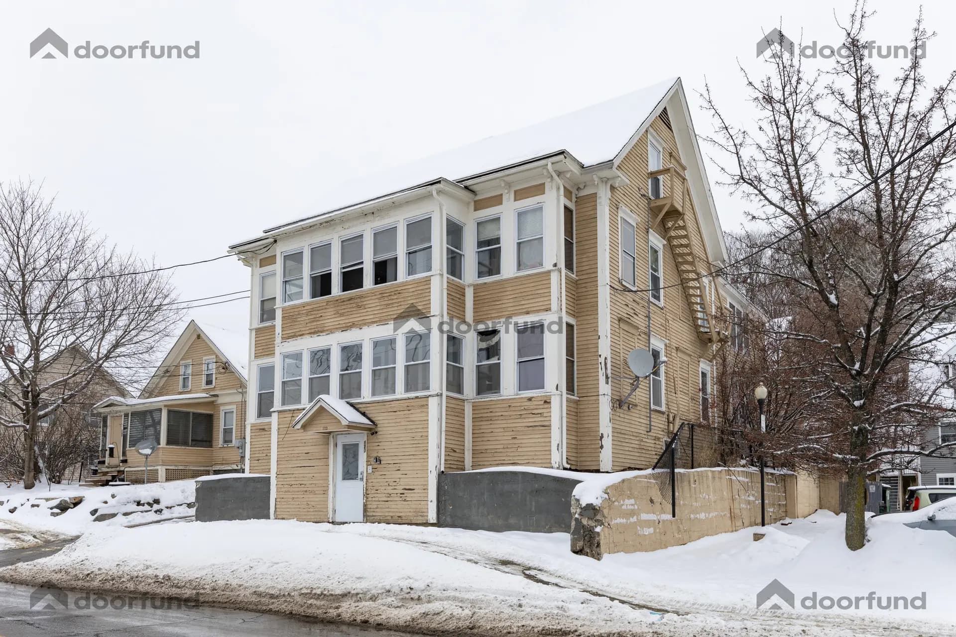 123 & 127 Union Ave, Unit 10 - Photo 33