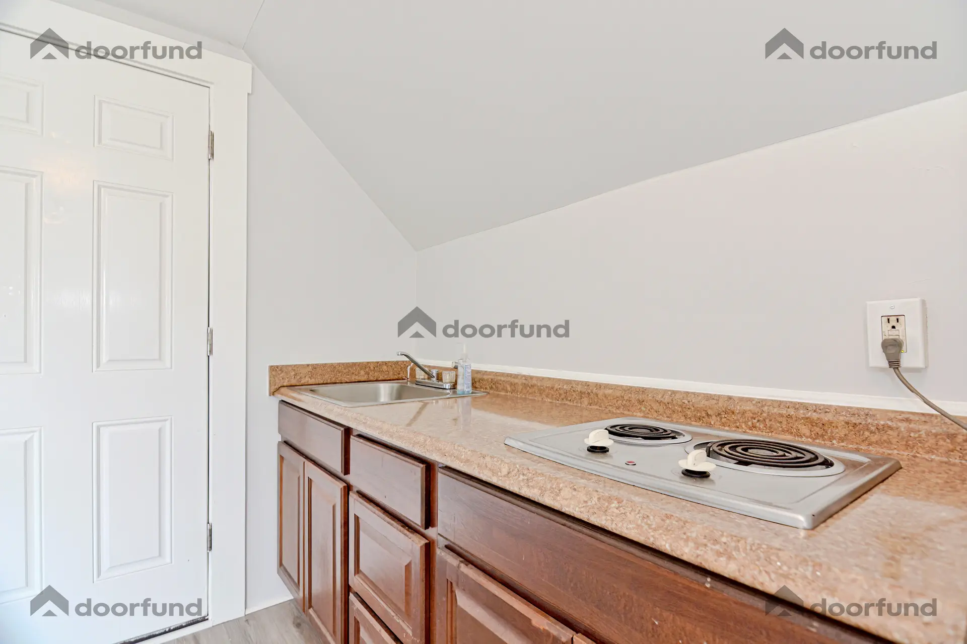 123 & 127 Union Ave, Unit 9 - Photo 21