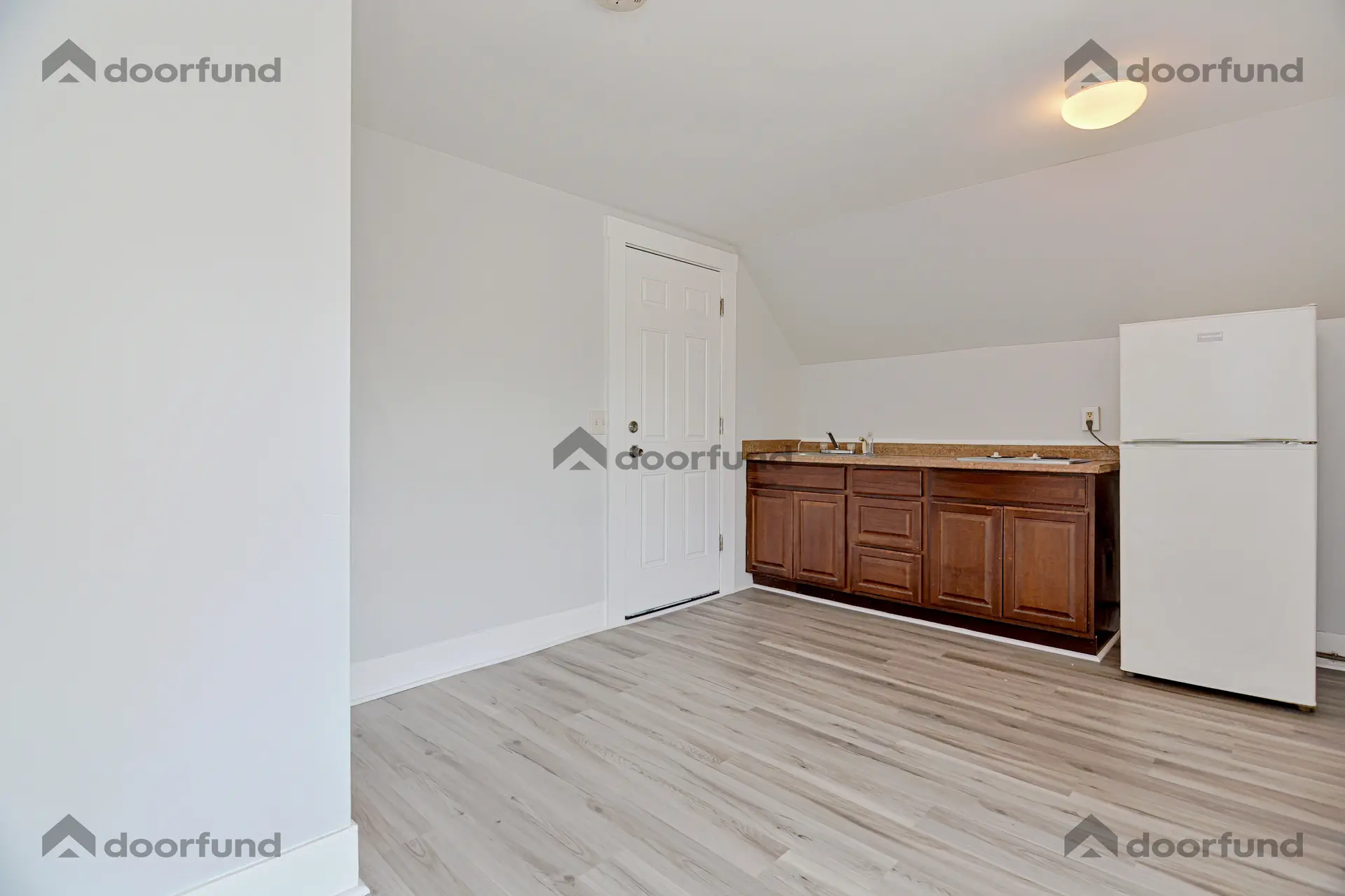 123 & 127 Union Ave, Unit 9 - Photo 24