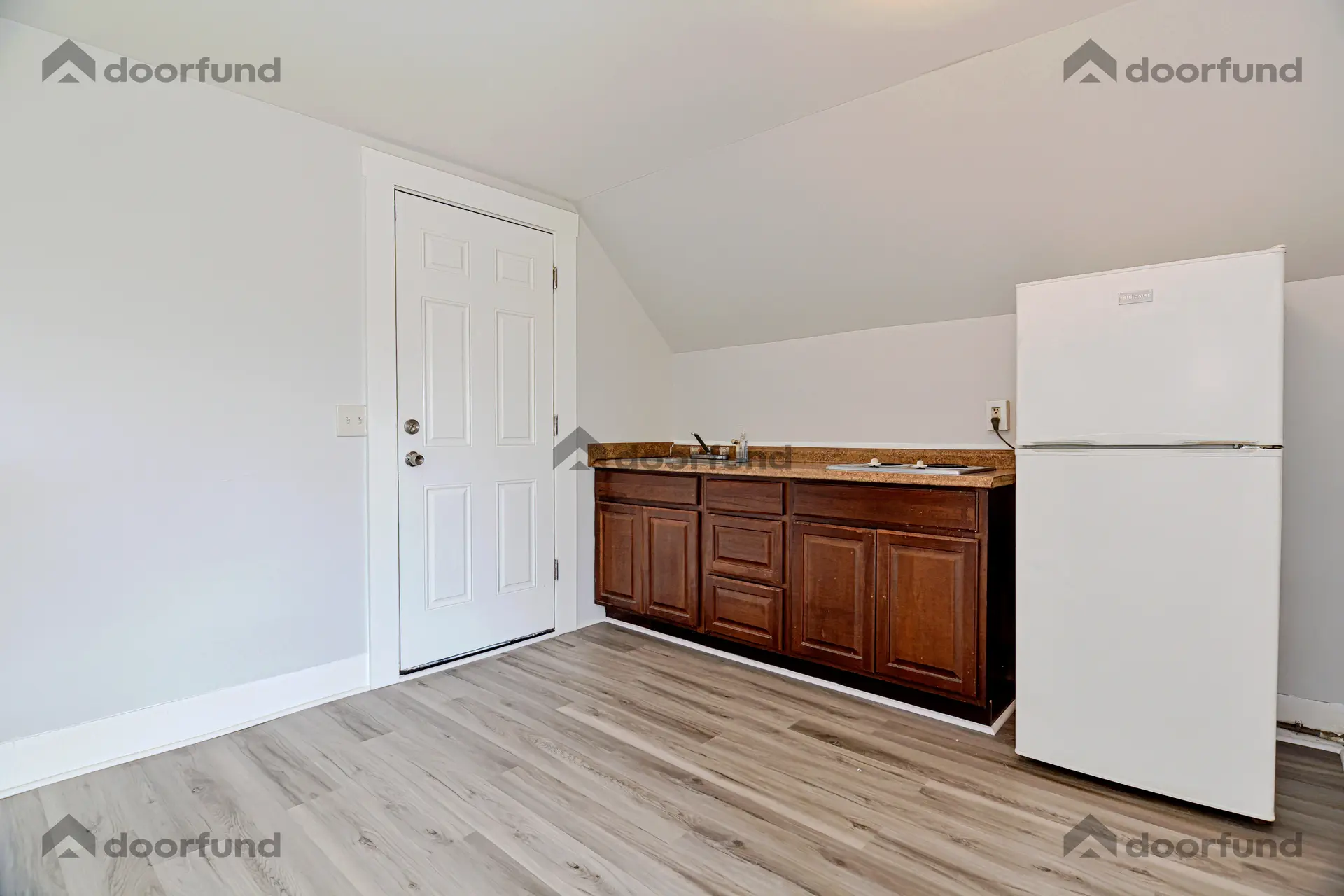 123 & 127 Union Ave, Unit 9 - Photo 25