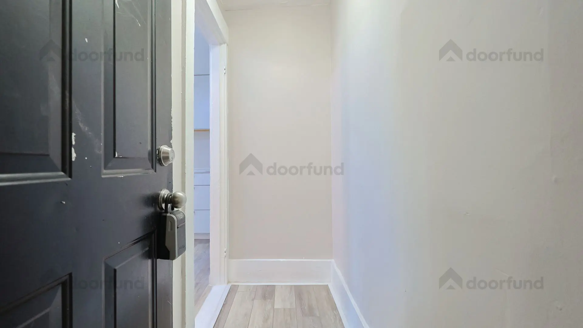 14 West Bow St, Unit 3 - Photo 8