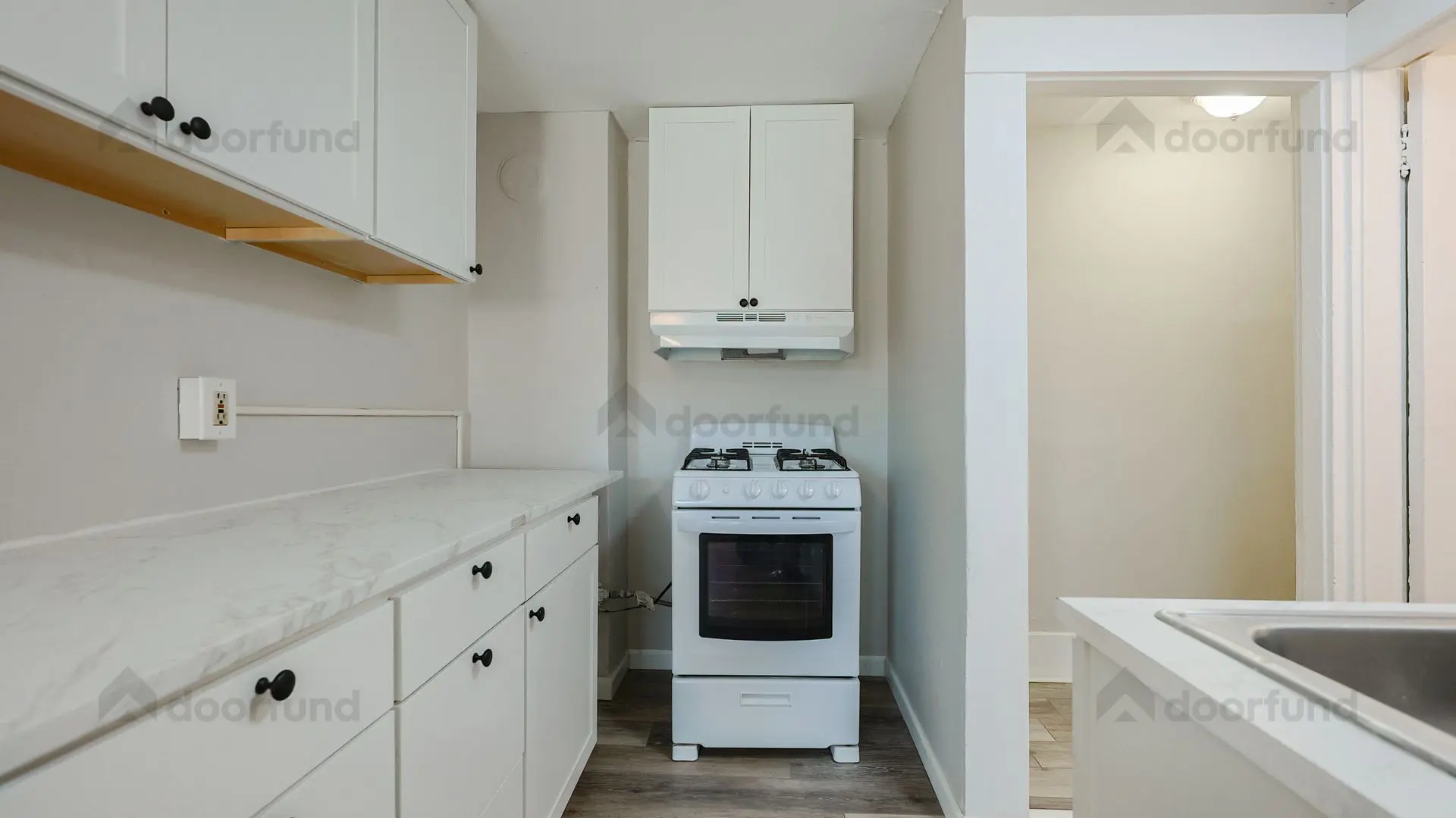 14 West Bow St, Unit 3 - Photo 9