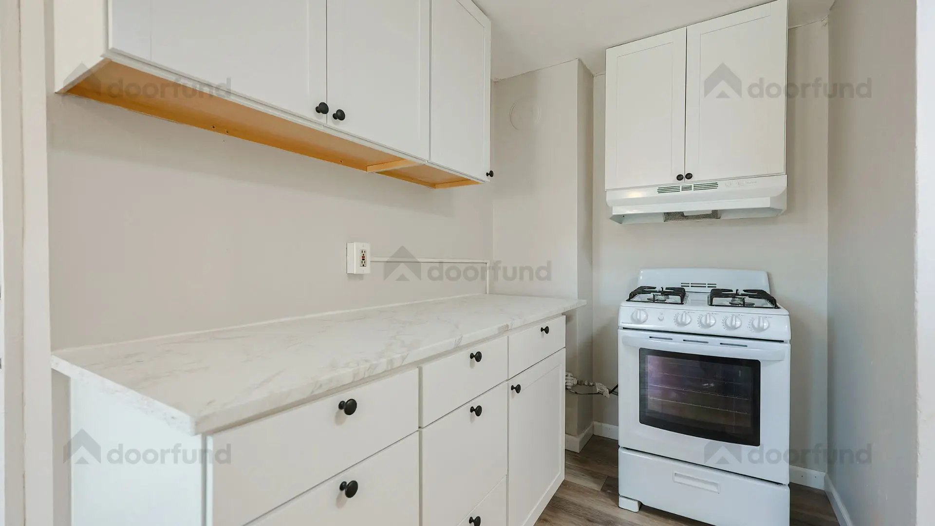 14 West Bow St, Unit 3 - Photo 11