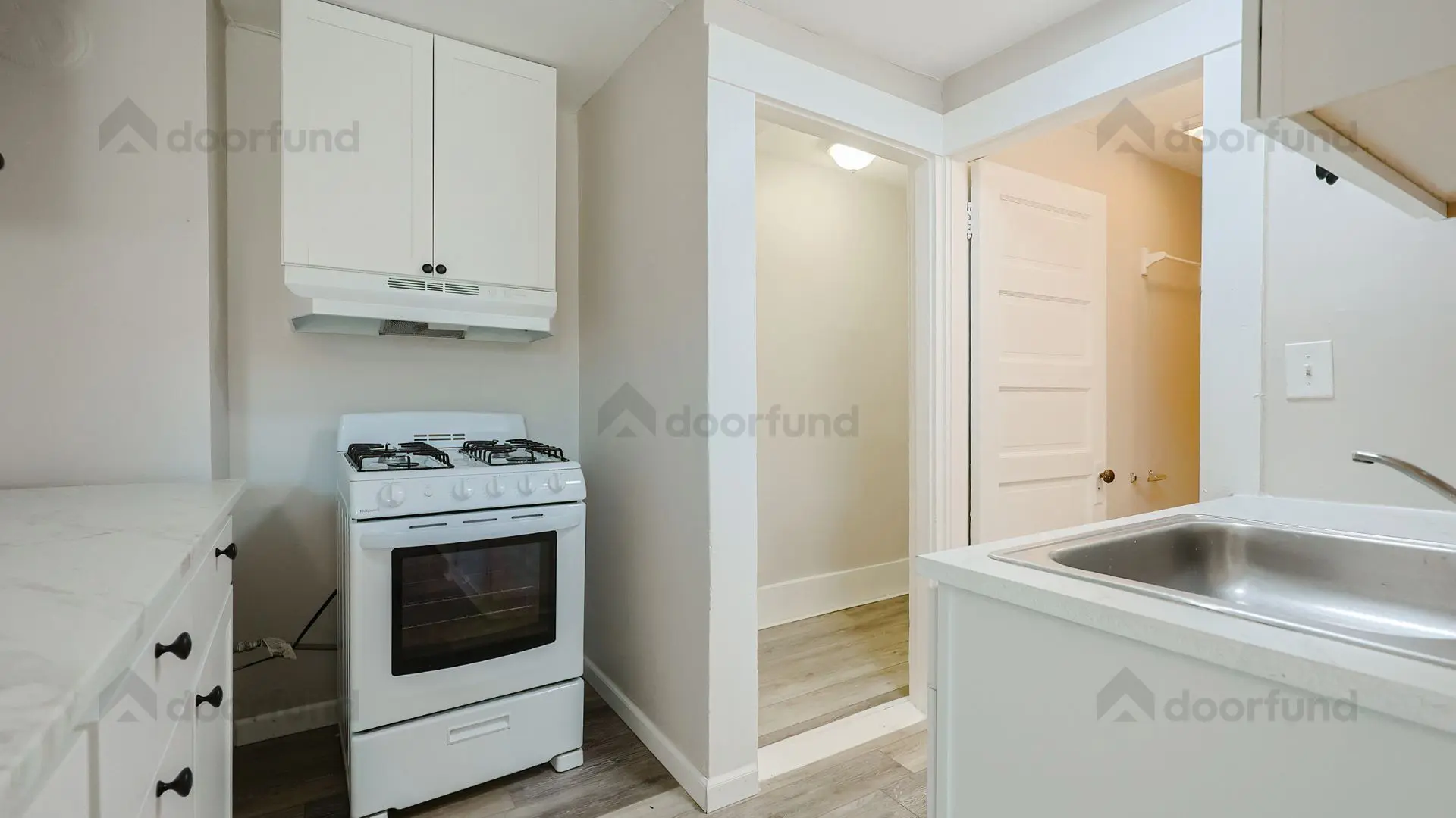 14 West Bow St, Unit 3 - Photo 10