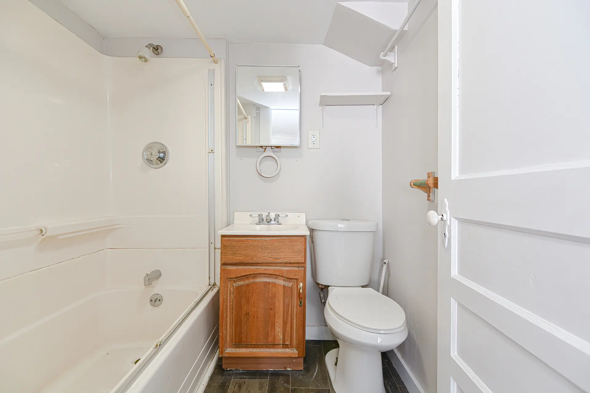 14 West Bow St, Unit 7 - Photo 25