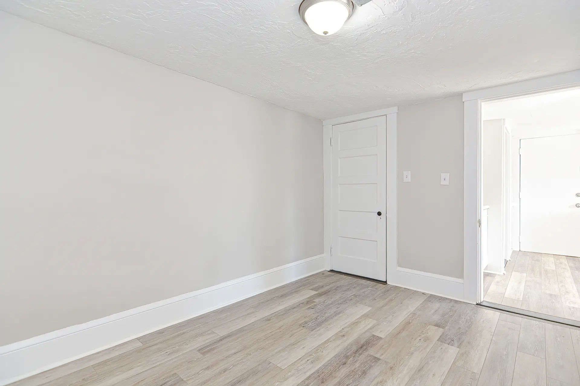 14 West Bow St, Unit 8 - Photo 11