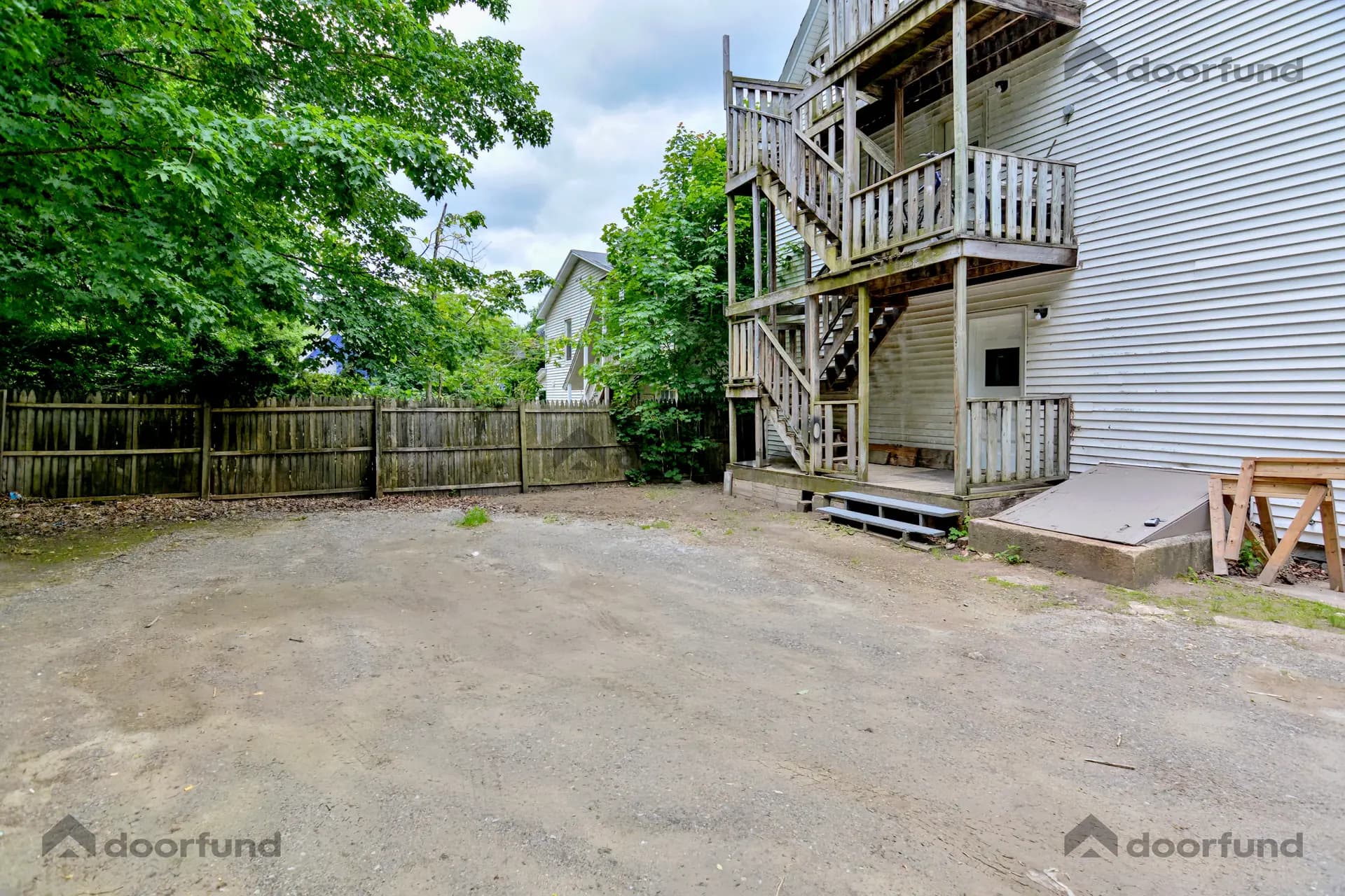 144 Franklin St, Unit 4 - Photo 24