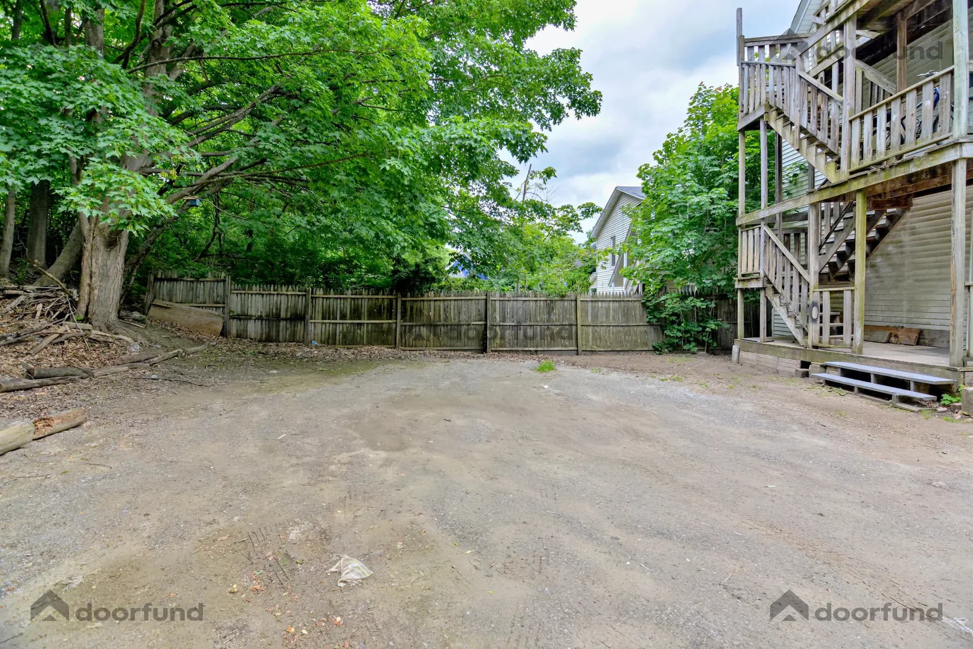 144 Franklin St, Unit 2 - Photo 23