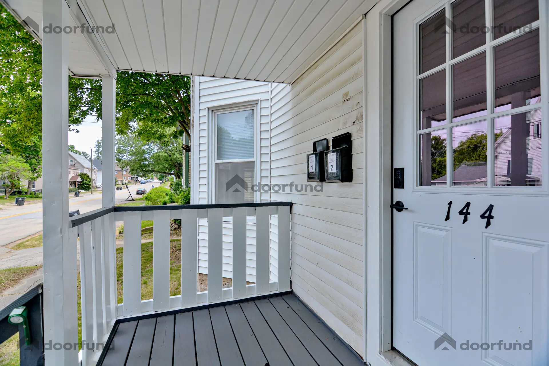 144 Franklin St, Unit 2 - Photo 33