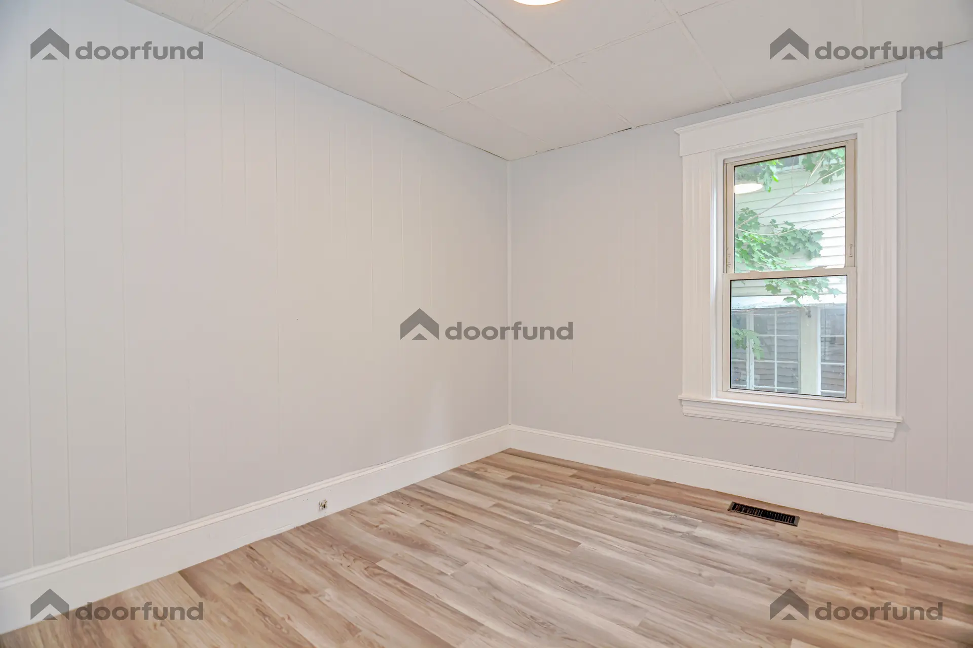 144 Franklin St, Unit 2 - Photo 43