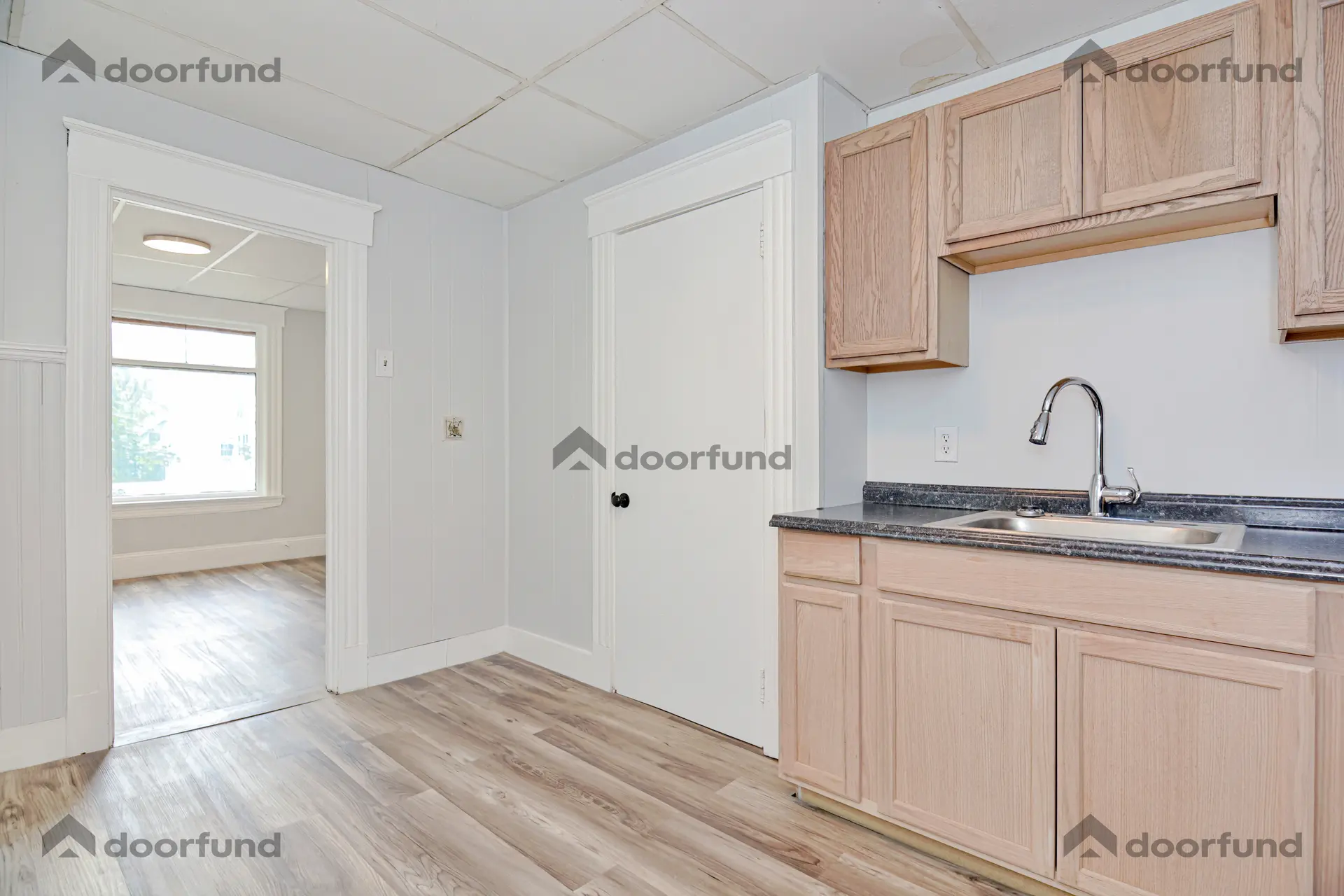 144 Franklin St, Unit 2 - Photo 49