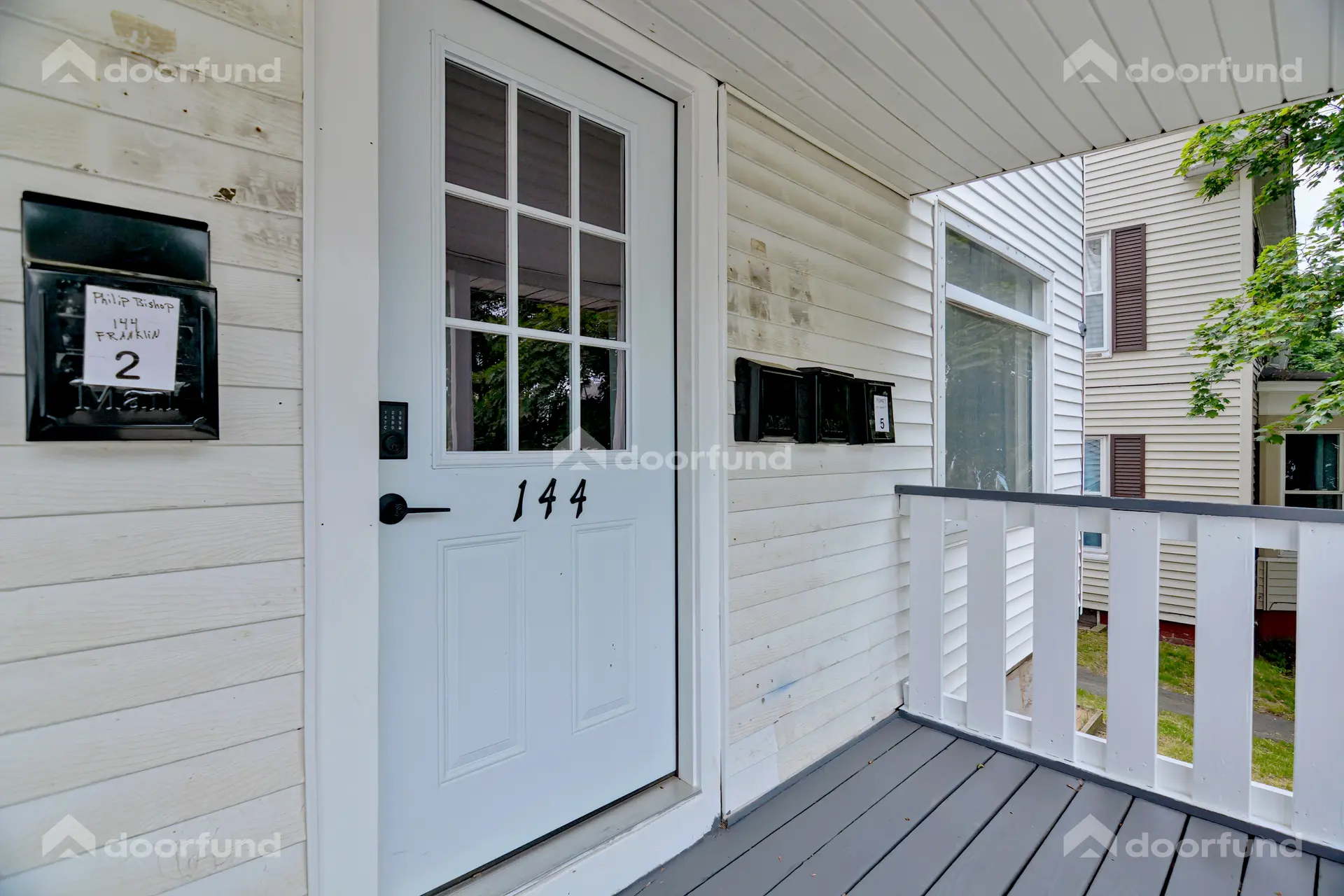 144 Franklin St, Unit 4 - Photo 35