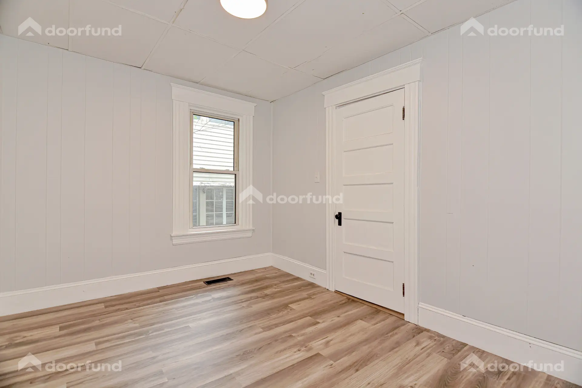 144 Franklin St, Unit 4 - Photo 42