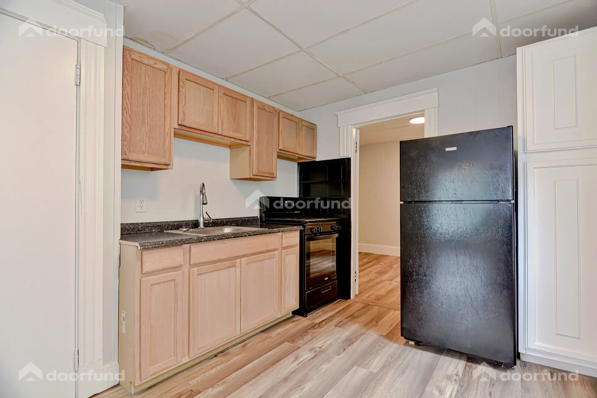 144 Franklin St, Unit 4 - Photo 49