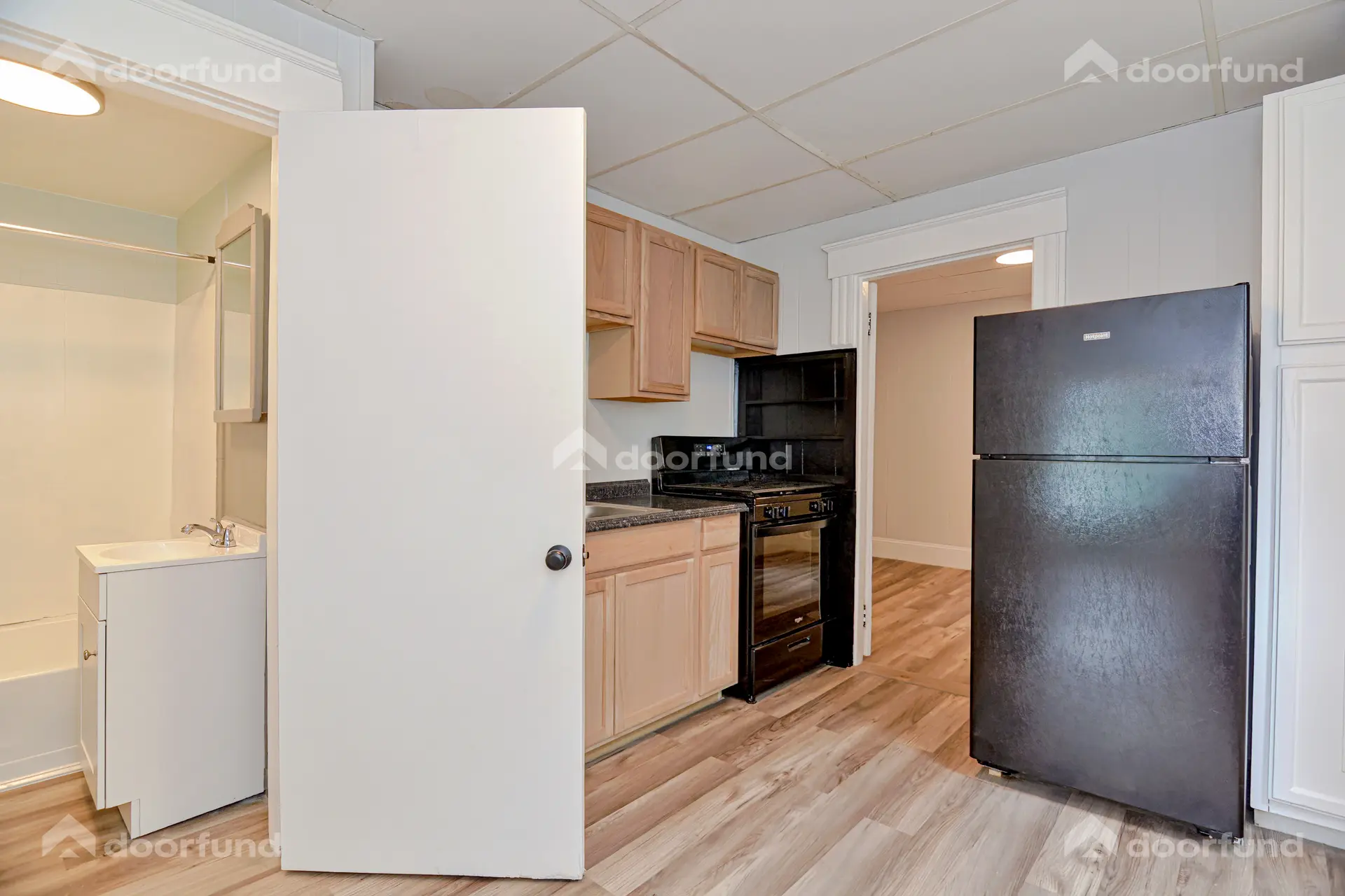 144 Franklin St, Unit 4 - Photo 55