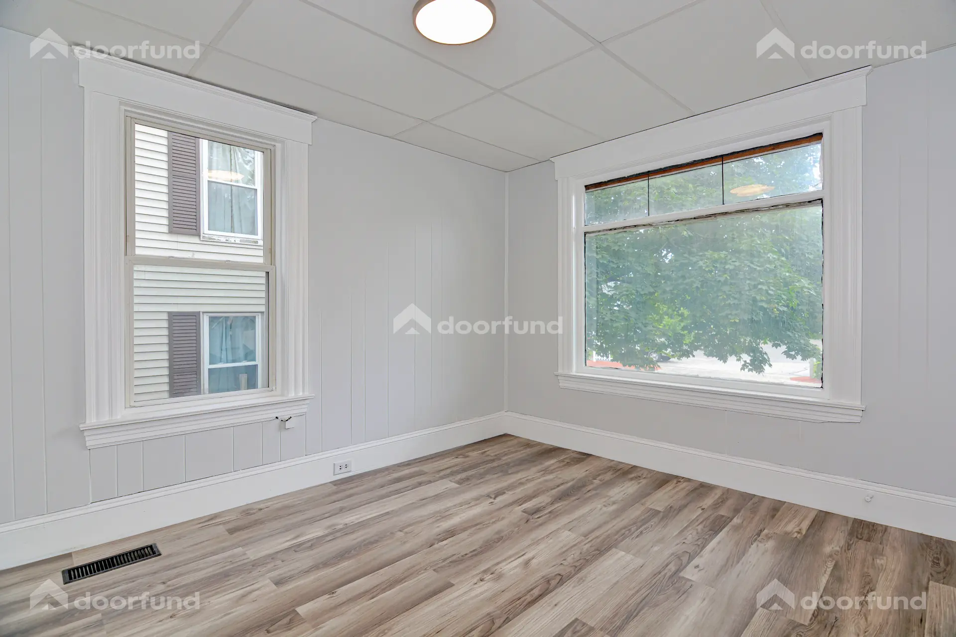 144 Franklin St, Unit 4 - Photo 56