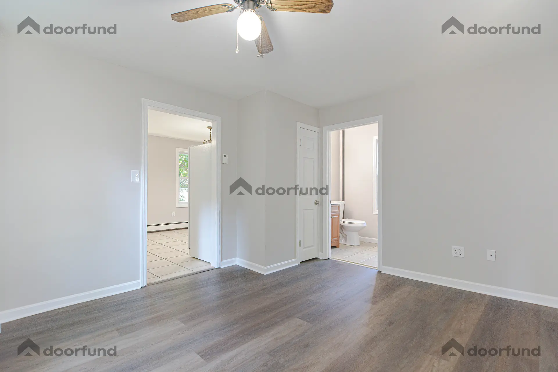 147 Oak St, Unit 1-2 - Photo 8