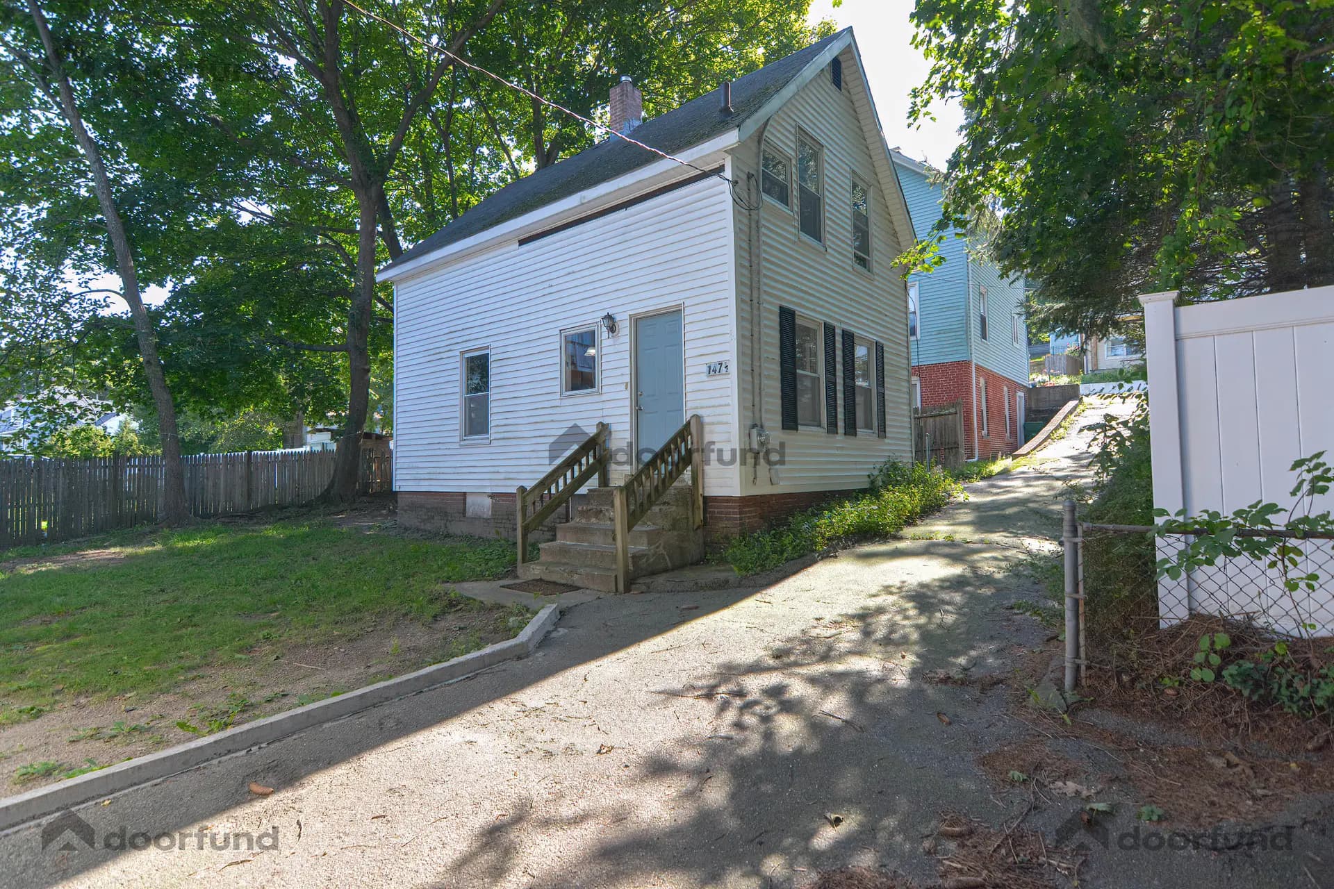 147 Oak St, Unit 1-2 - Photo 30