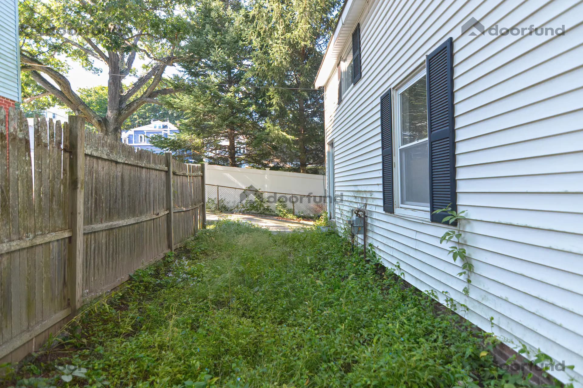 147 Oak St, Unit 1-2 - Photo 37