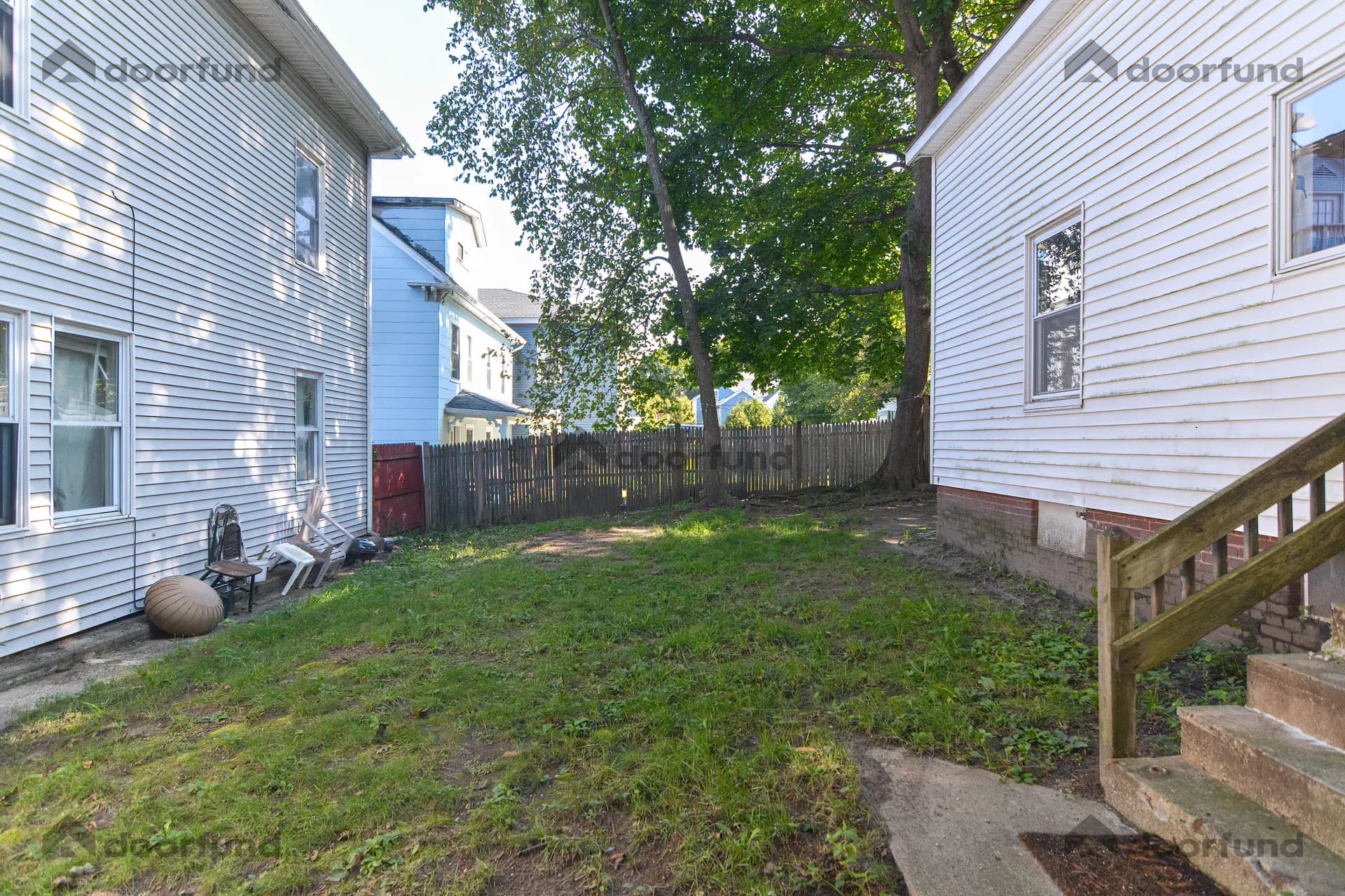 147 Oak St, Unit 1-2 - Photo 38