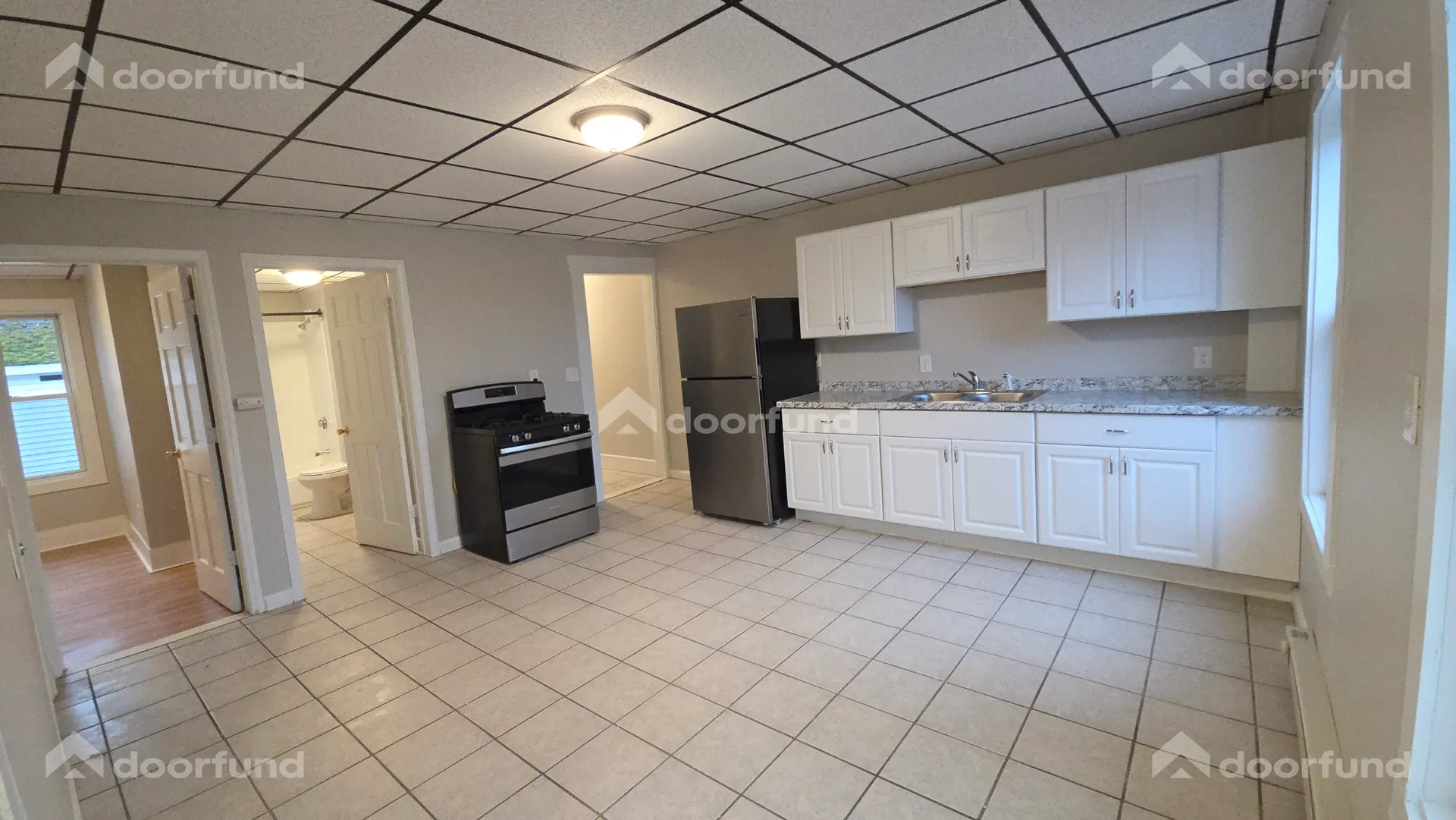 147 Oak St, Unit 3 - Photo 16