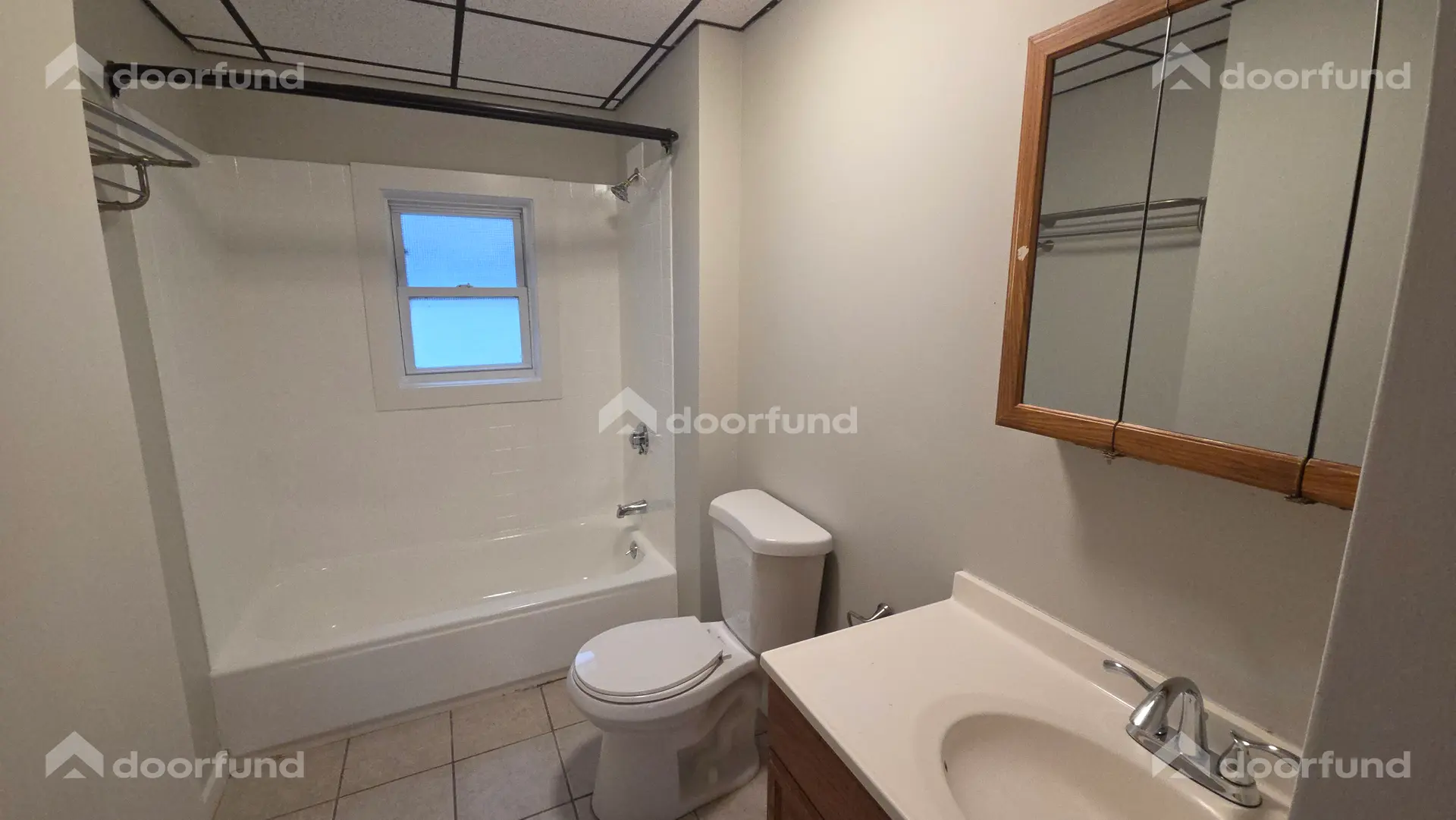147 Oak St, Unit 3 - Photo 17