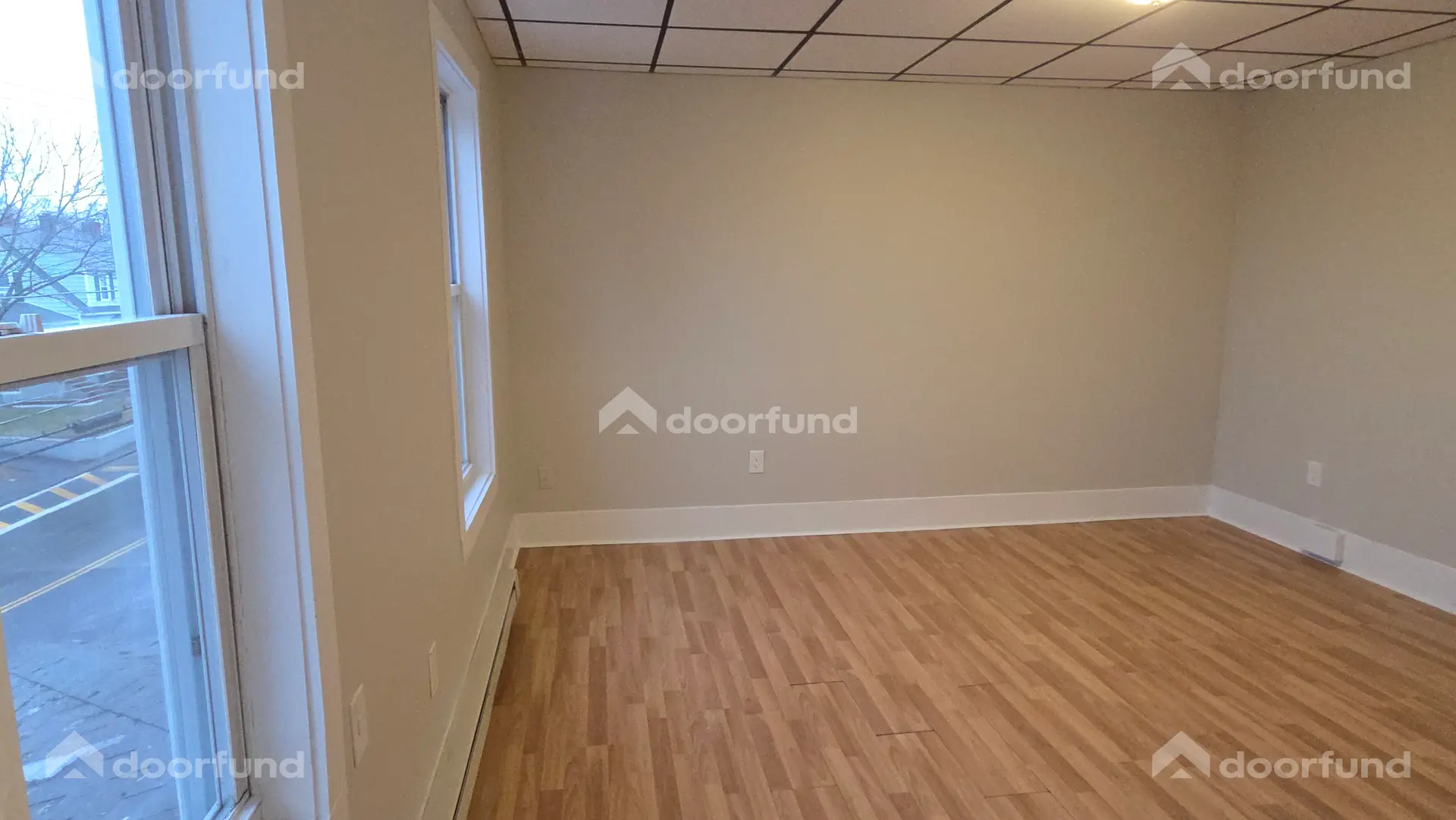 147 Oak St, Unit 3 - Photo 32