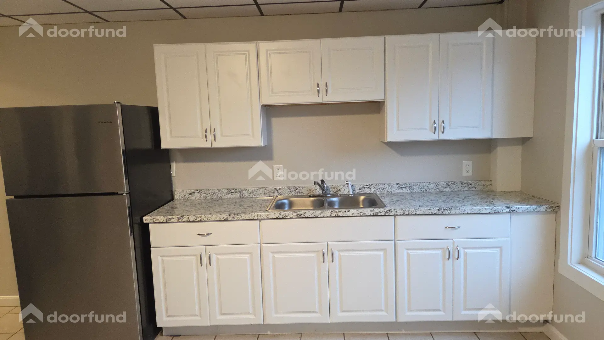 147 Oak St, Unit 3 - Photo 37