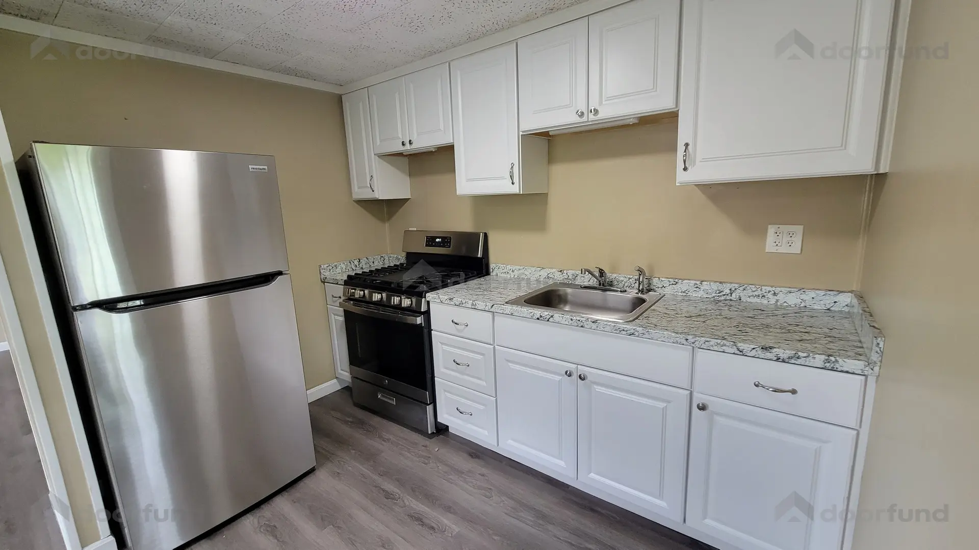 16 Harvard Rd, 8H, Shirley