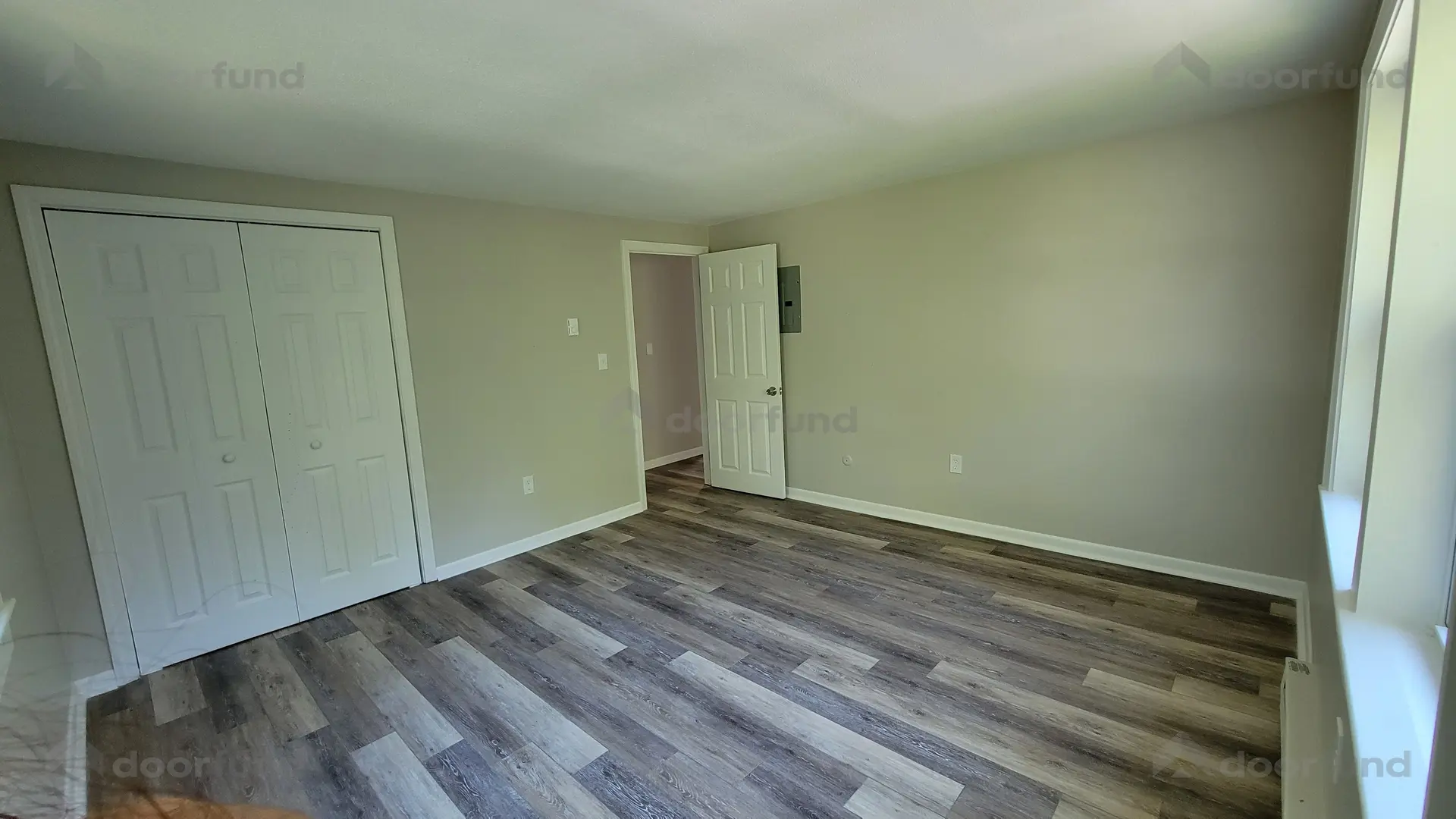 174-11 Columbus Ave - 5