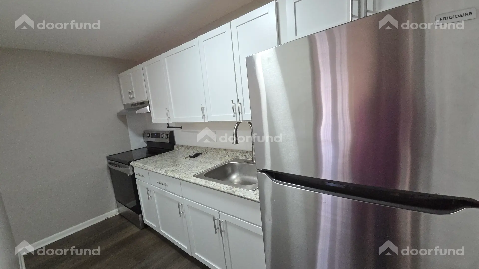 208-10 Columbus Ave - 5