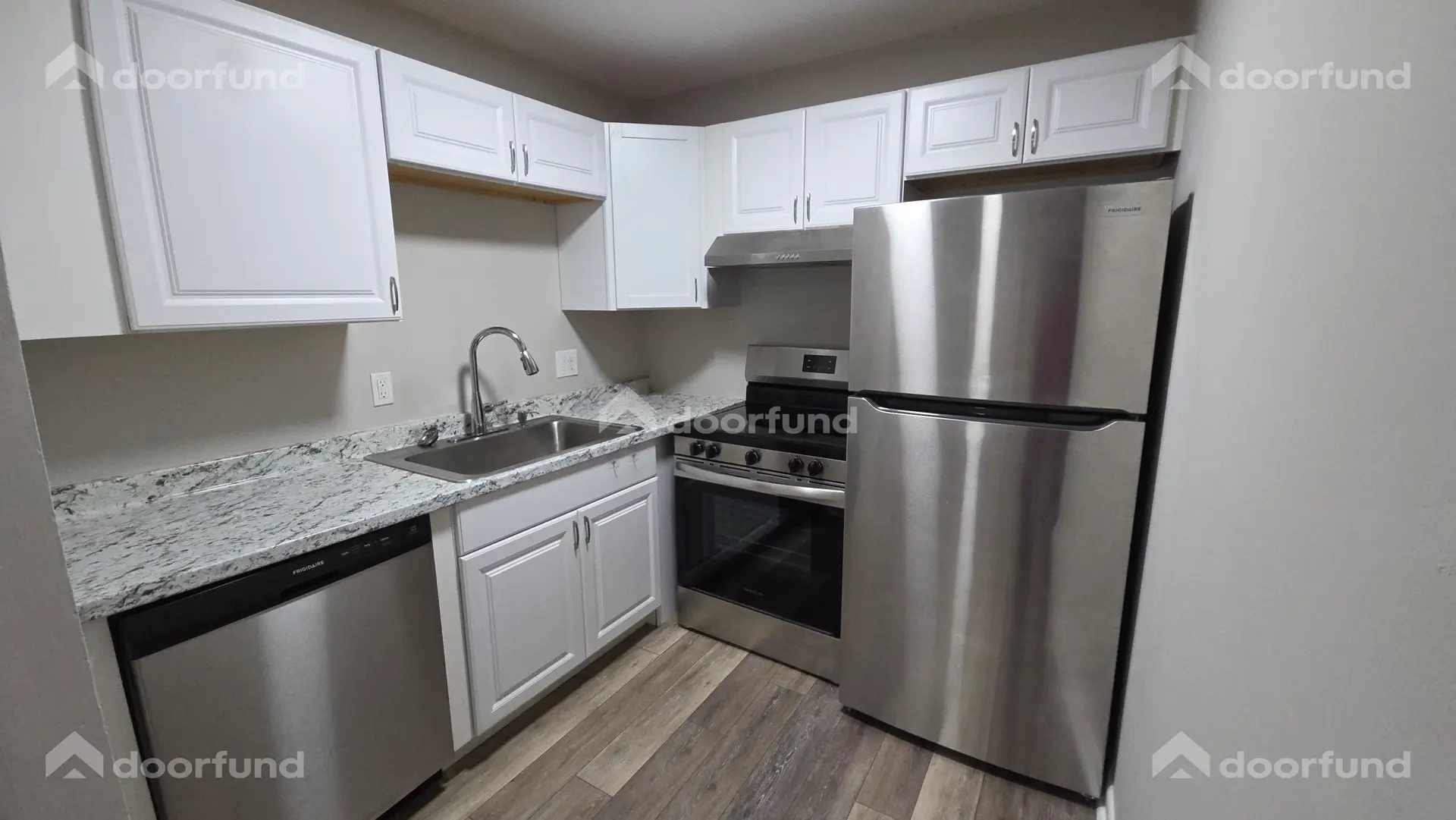 208-5 Columbus Ave - 3