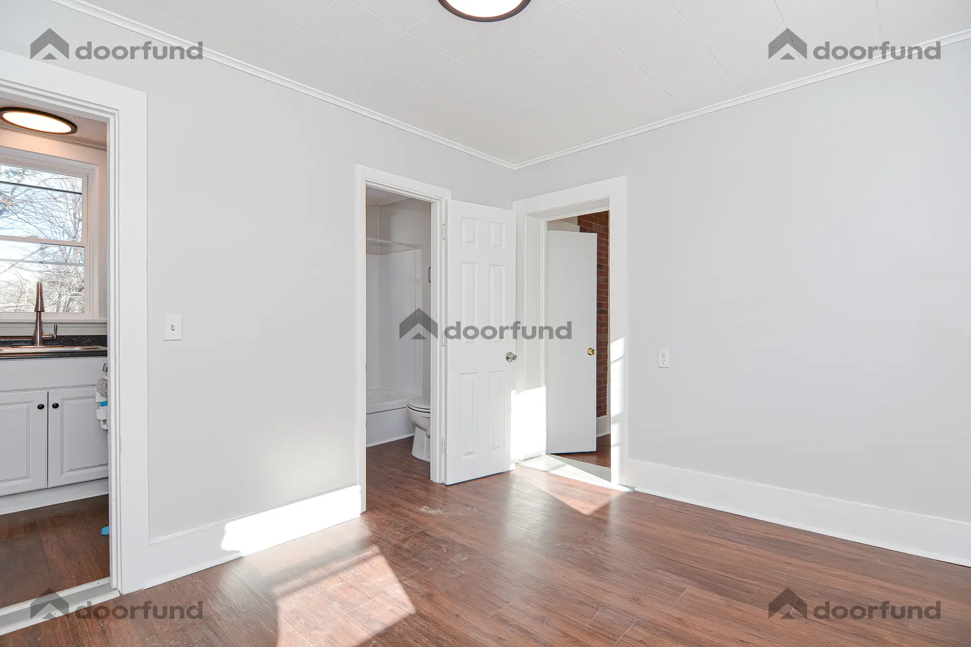 220 South Main St, Unit 5 - Photo 6