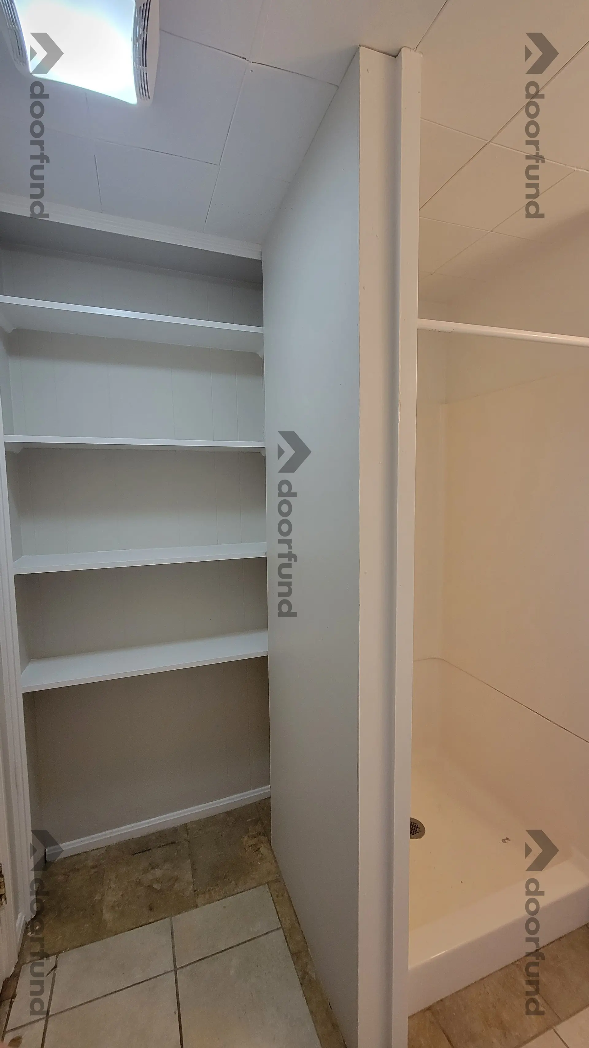 54 East Main St, Unit 1 - Photo 18