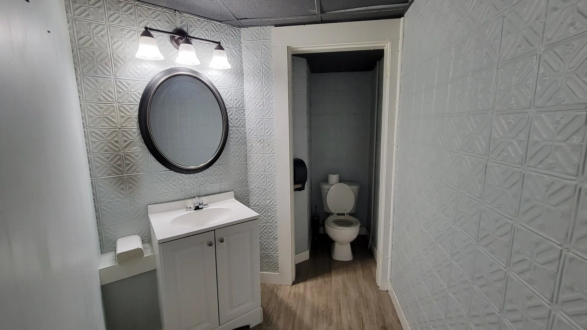 Central St, 306 Central - commercial space - Photo 9